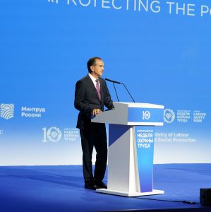 Губернатор Краснодарского края Вениамин Кондратьев принял участие в пленарной сессии Всероссийской недели охраны труда